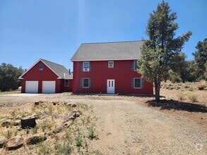 Building Photo - Large Home For Rent Semi Furnished or unfu...
