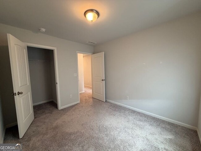 Building Photo - 822 Werner Brk Wy SW