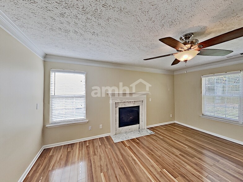 Building Photo - 329 Westminster Dr