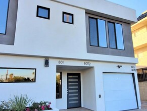 Building Photo - 803 N Kingsley Dr