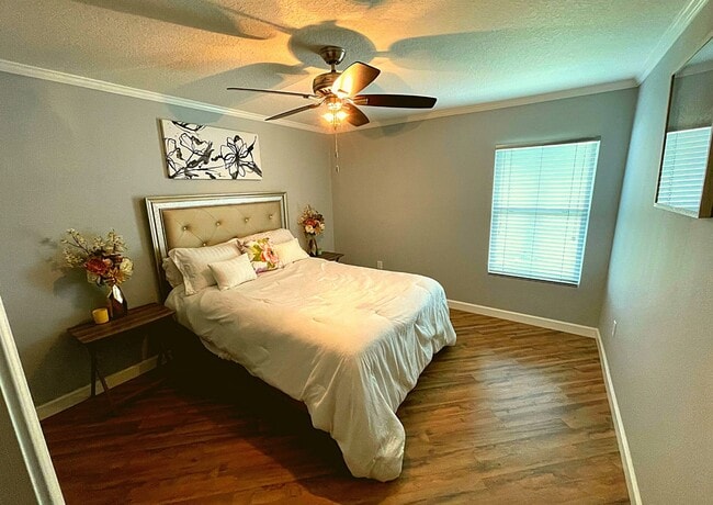 Building Photo - 5339 Peach Blossom Blvd