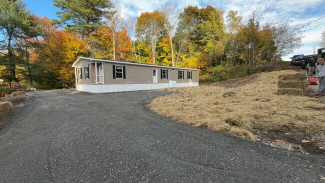 Building Photo - 18 Abbott St