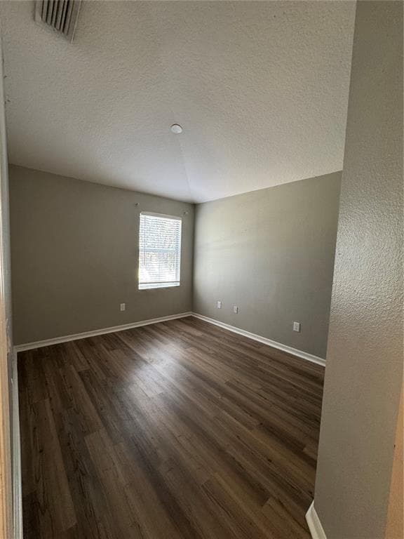 Building Photo - 18006 Birdwater Dr