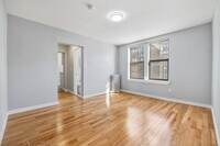 Building Photo - 117 Corbin Ave