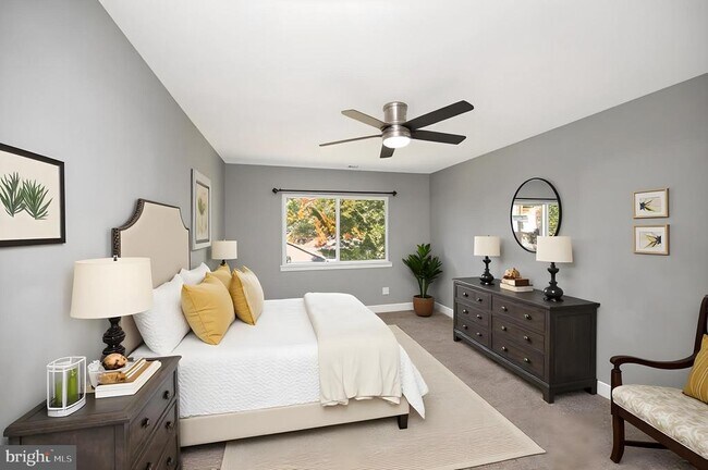 Primary Photo - 3890 Mariposa Pl