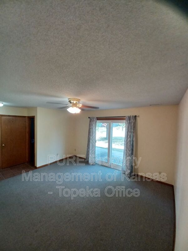 Building Photo - 6308 SW 27th St