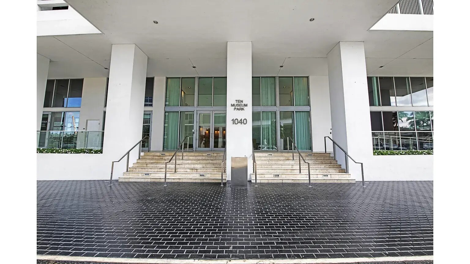 Building Photo - 1040 Biscayne Blvd