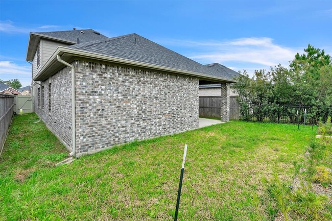 Building Photo - 16856 Pink Wintergreen Dr
