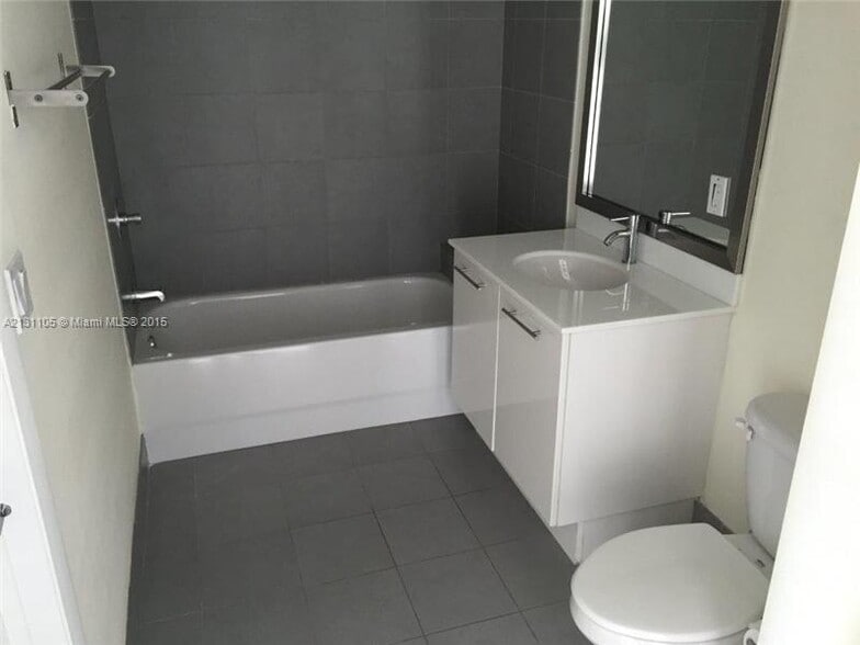 Building Photo - 92 SW 3rd St