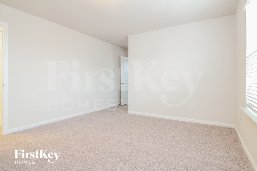 Building Photo - 604 Goldburn Wy