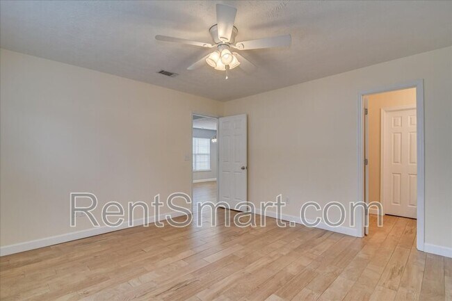 Building Photo - 969 Cammaron Way