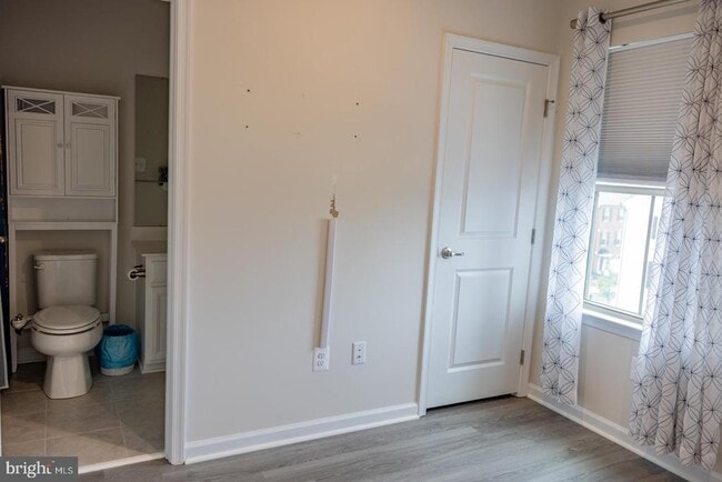 Building Photo - 3781 Vly Frd Wy