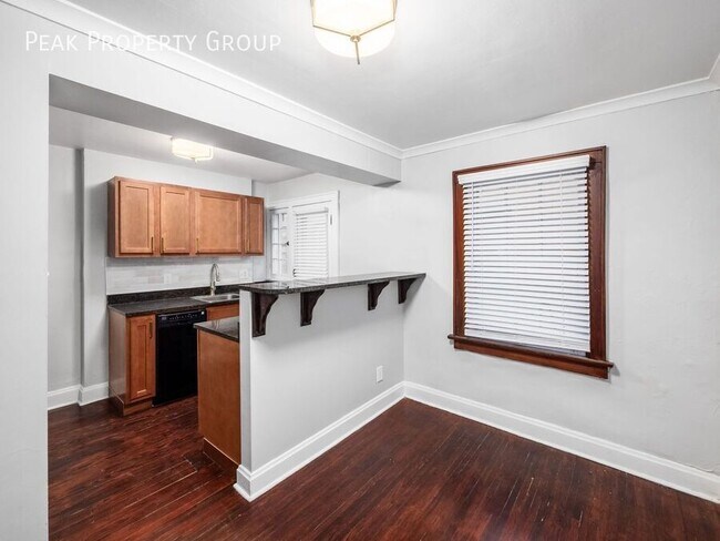 Building Photo - 83 W. First Avenue-2 Bedroom