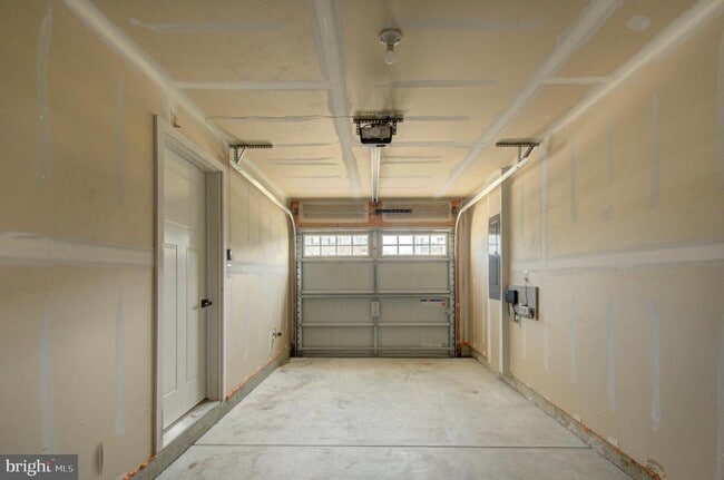 Building Photo - 110 Fletcher Cir