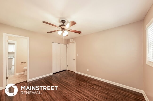 Building Photo - 1129 Roebuck Lawn Dr