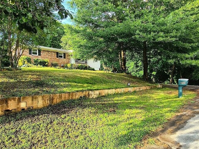 Building Photo - 6271 Mountain Ct SE