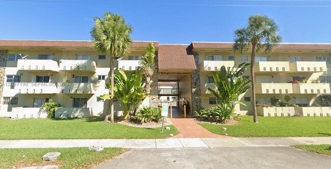 Building Photo - 7505 SW 82nd St