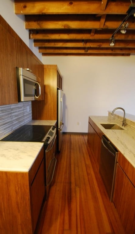 Kitchen - 2906 W Clay St