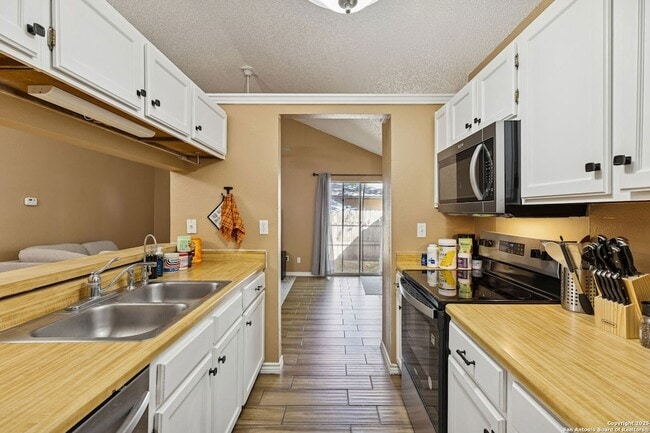 Building Photo - 14423 Watermill