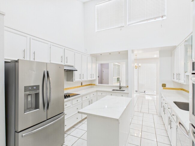 Building Photo - 7611 Hopewell Ln