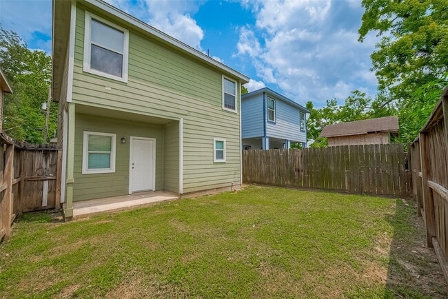 Building Photo - 6623 Arabella St