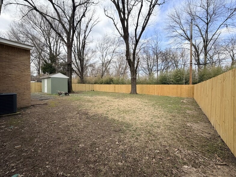 Building Photo - 5136 Warfield Dr