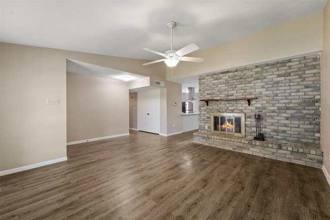 Building Photo - 6931 Tara Dr