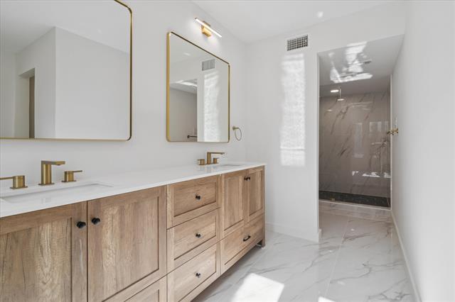 Building Photo - 15712 Terrace Lawn Cir