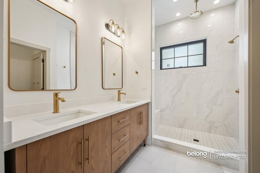 Building Photo - 298 Apache Trail