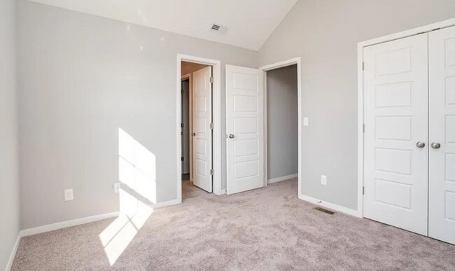 Building Photo - LOOK AT THIS GEM!  Schedule A Tour Today!!  Don't miss out on the Spring Special that was just ad...