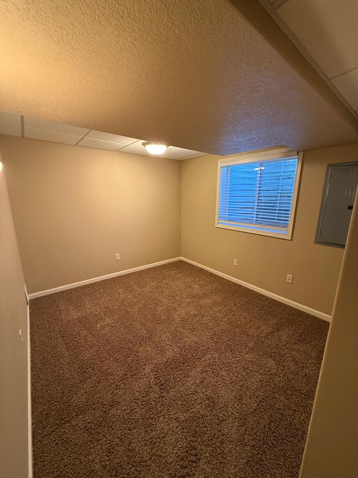 Building Photo - 495 SE Sagewood Cir