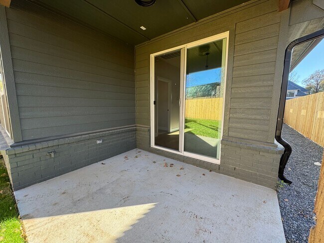 Building Photo - BRAND NEW - 4 bed - 3 bath - 2 car with fenced yard!