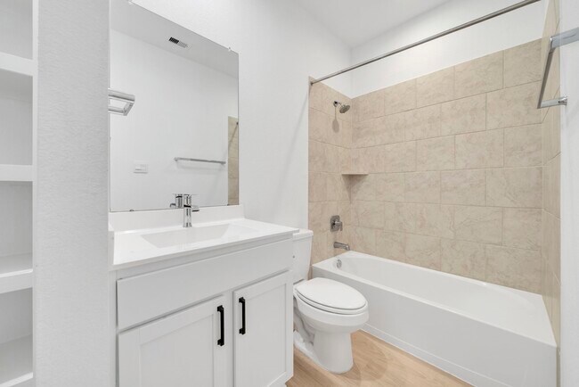 Building Photo - 31855 Hallington Hl Ln