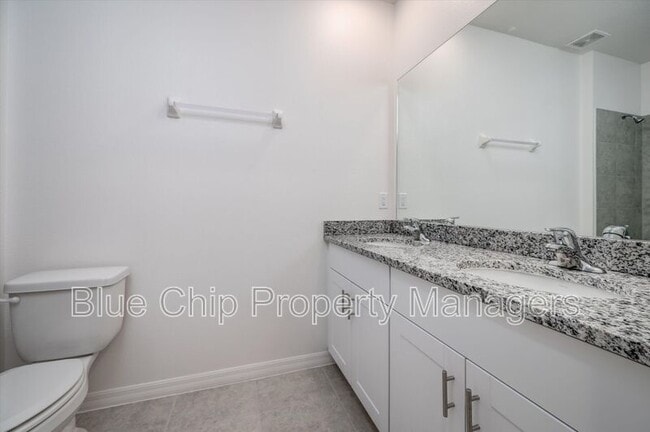 Building Photo - 34200 Cinder Wy