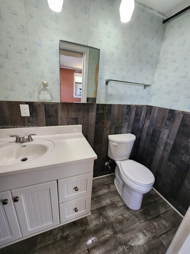 Building Photo - 4248 Hibiscus Cir