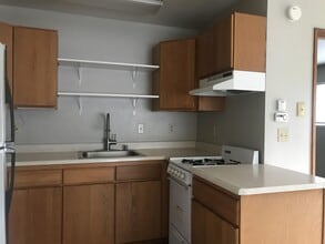 Building Photo - 2913 Highland Ct