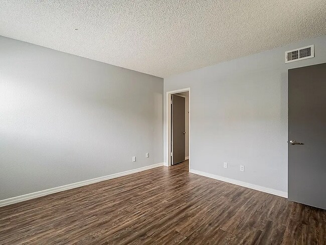 Building Photo - Forte