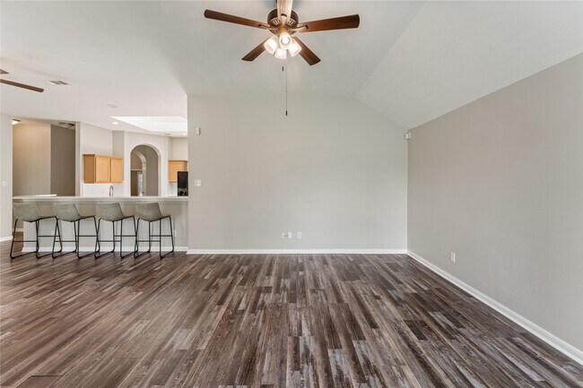 Building Photo - 5935 Sawyer Bend Ln