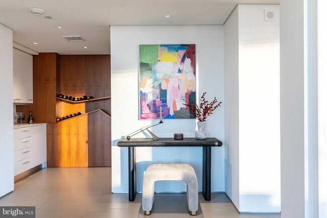 Building Photo - 210 W Rittenhouse Square