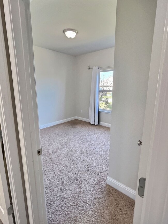 Building Photo - Beautiful 4-Bedroom, 2-Bath Home in Ocean ...