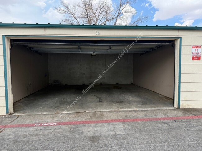 Building Photo - 44514 15th St E