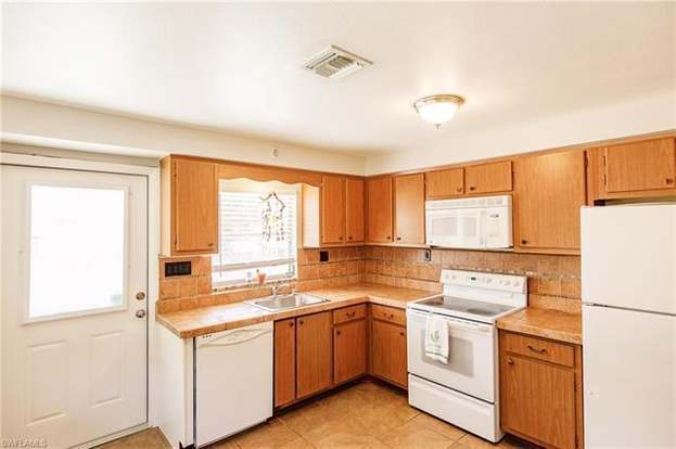 Building Photo - 74 7th St