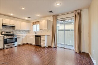 Building Photo - 9379 Malaya Garnet Ct