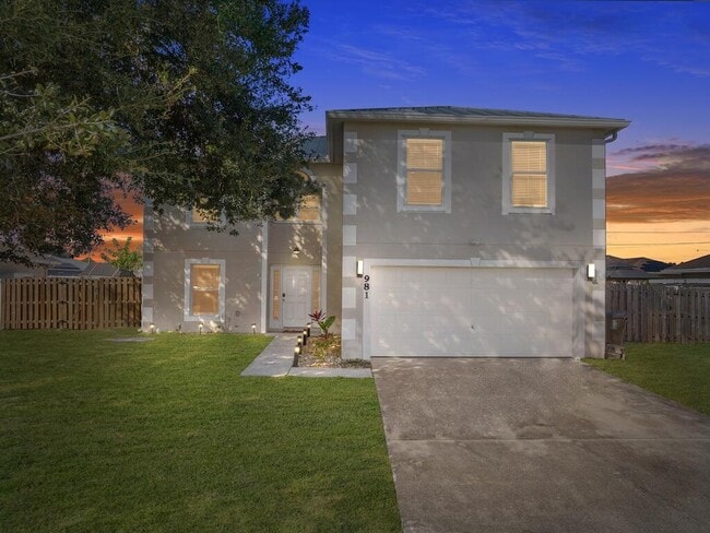 Building Photo - 981 SW McElroy Ave