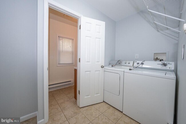 Building Photo - 4707 Smick St