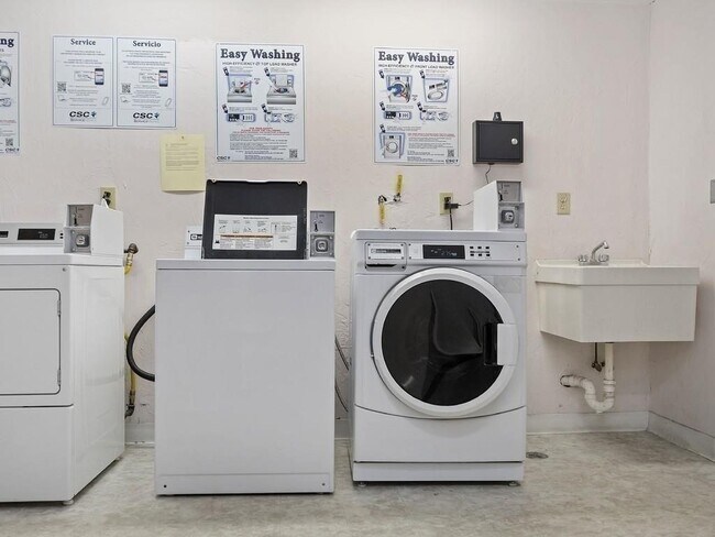 Building Photo - 364 Neponset St