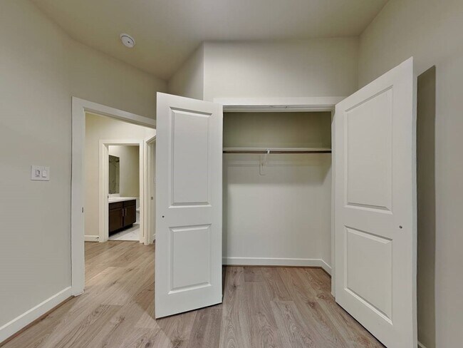 Building Photo - 6379 Paddington Bnd Dr