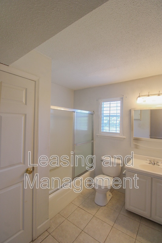 Building Photo - 516 Arlington Dr