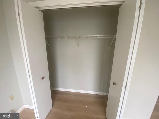 Building Photo - 128 Mortimer St