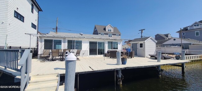 Building Photo - 259 Joseph St